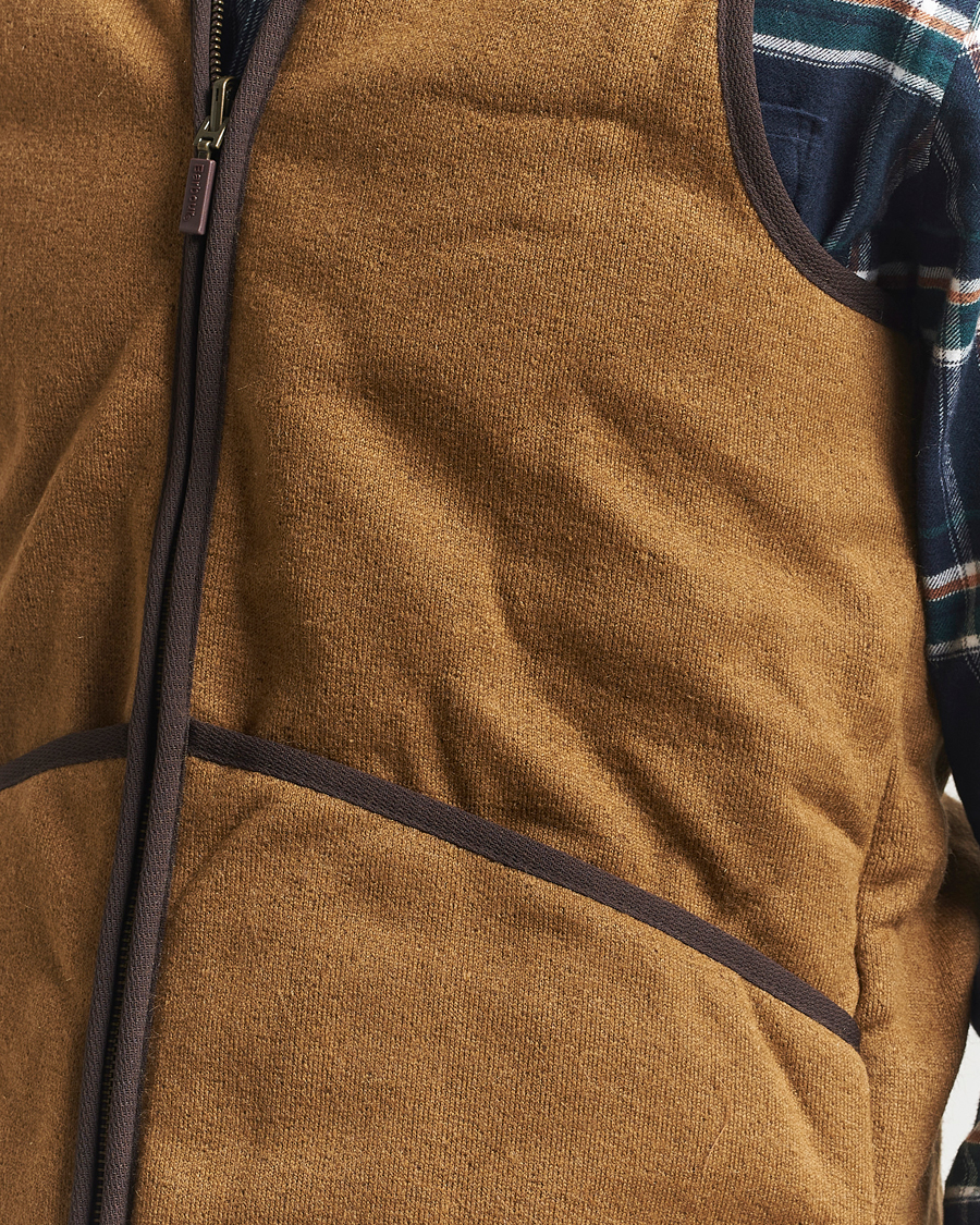 Herr | Västar | Barbour Lifestyle | Warm Pile Waistcoat Zip-In Liner Brown