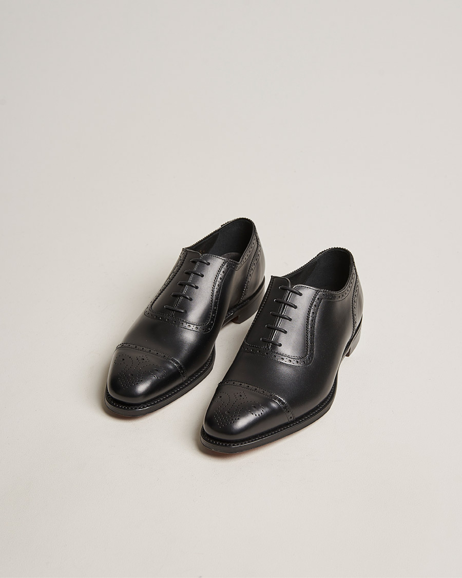 Herr | Handgjorda skor - Skoblockskampanj | Loake 1880 | Strand Brogue Black Calf