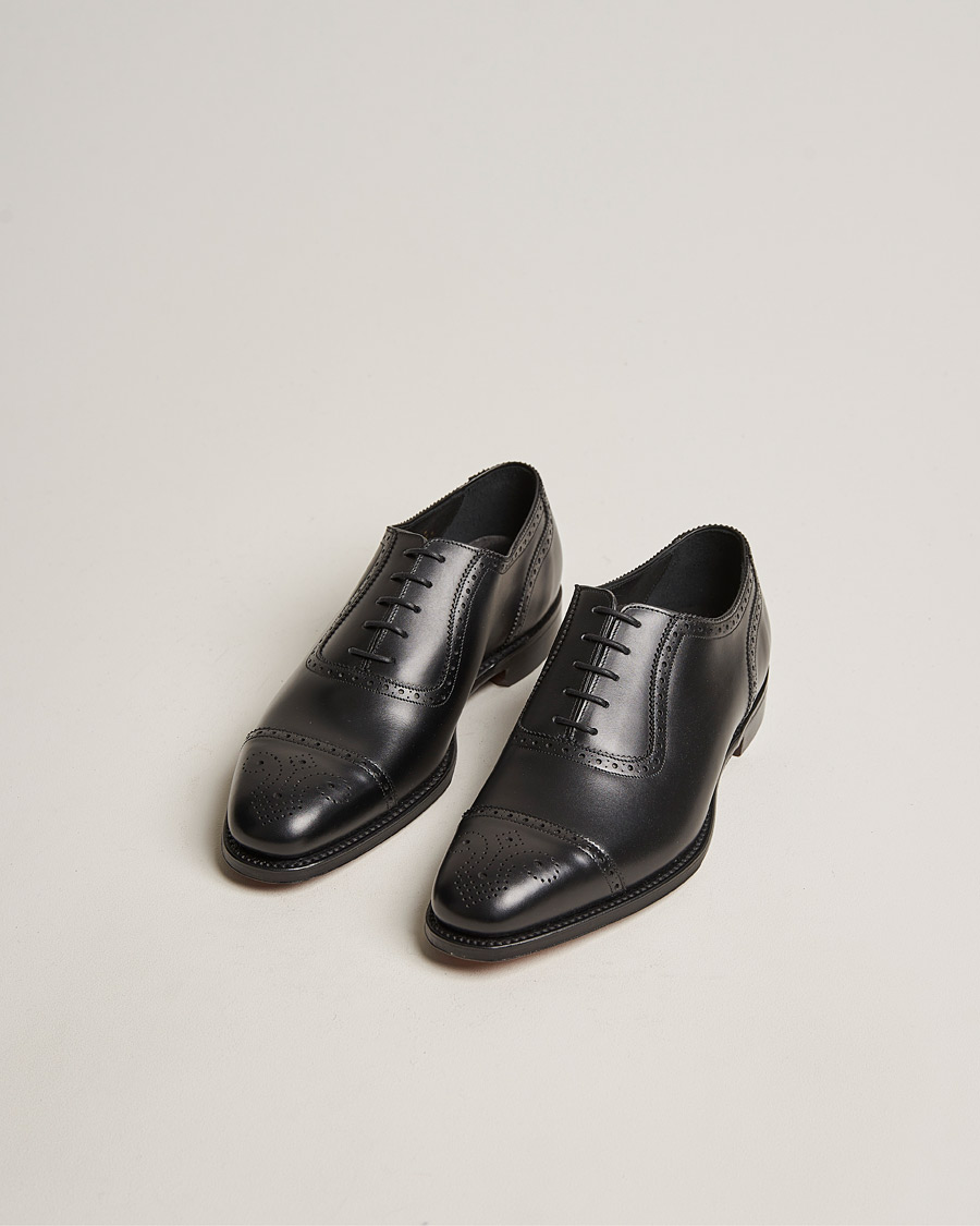 Herr | Loake 1880 Strand Brogue Black Calf | Loake 1880 | Strand Brogue Black Calf