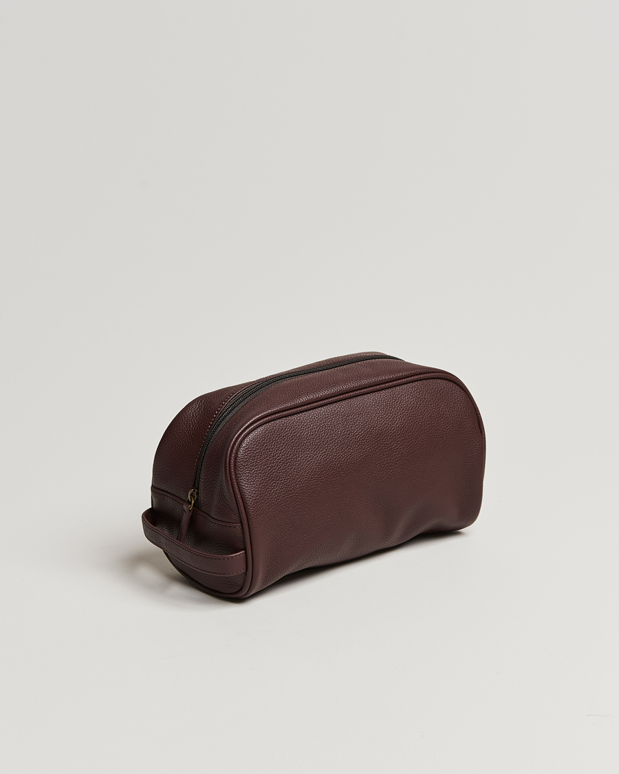 Herr | Barbour Lifestyle Leather Washbag Dark Brown | Barbour Lifestyle | Leather Washbag Dark Brown