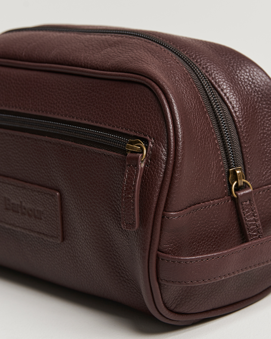 Herr | Barbour Lifestyle Leather Washbag Dark Brown | Barbour Lifestyle | Leather Washbag Dark Brown