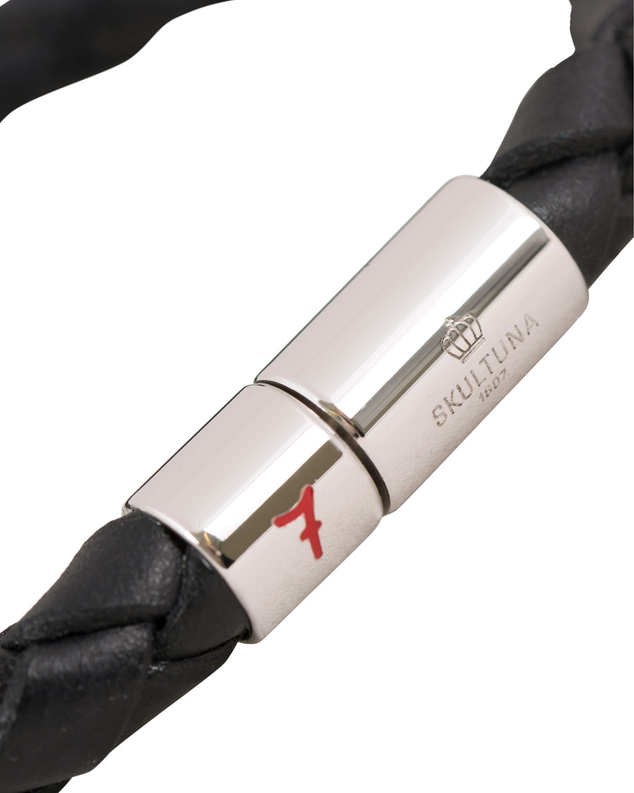 Herr | Skultuna Leather Bracelet Plaited 7 by Lino Ieluzzi Black M - 20cm | Skultuna | Leather Bracelet Plaited 7 by Lino Ieluzzi Black M - 20cm