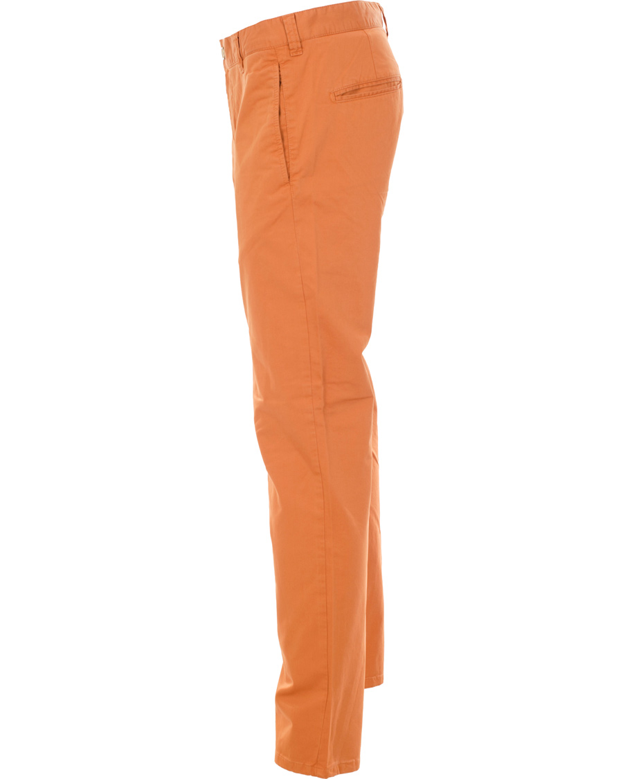 Herr | Byxor | Boomerang | Steve Satin Cotton Chinos Amber Orange
