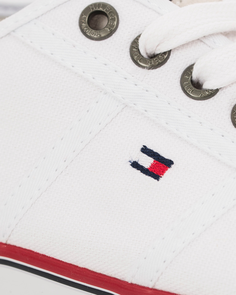Herr | Tommy Hilfiger Vantage 2D Canvas Sneaker White | Tommy Hilfiger | Vantage 2D Canvas Sneaker White
