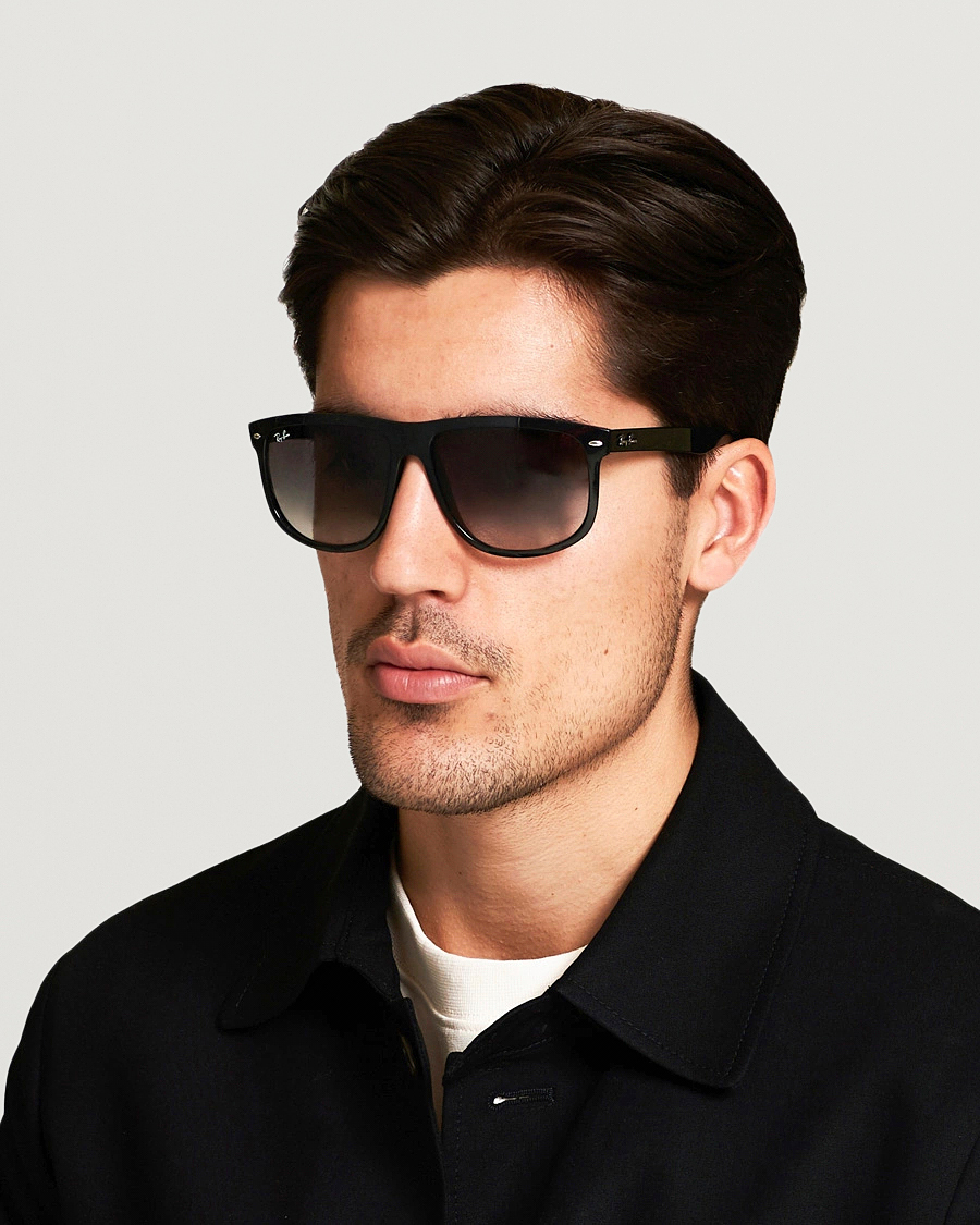 Herr | Fyrkantiga solglasögon | Ray-Ban | RB4147 Sunglasses Black/Chrystal Grey Gradient