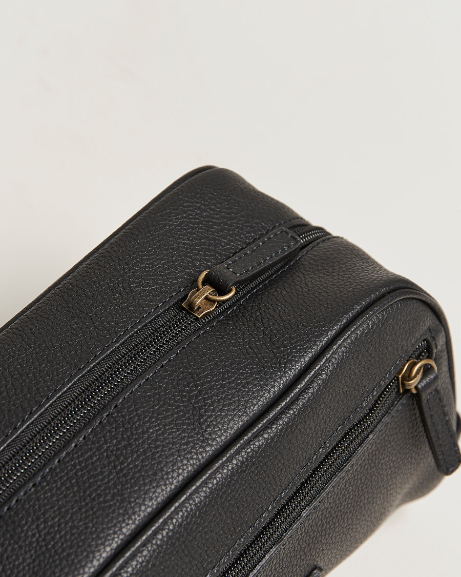 Herr | Barbour Lifestyle Leather Washbag Black | Barbour Lifestyle | Leather Washbag Black