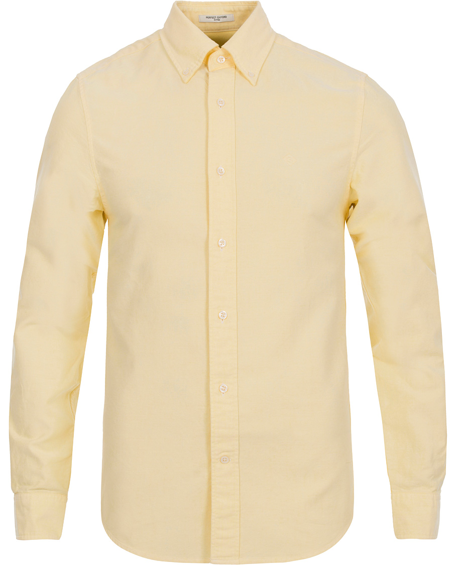 Herr | Skjortor | GANT Diamond G | The Perfect Oxford Fitted Body Shirt Soft Yellow
