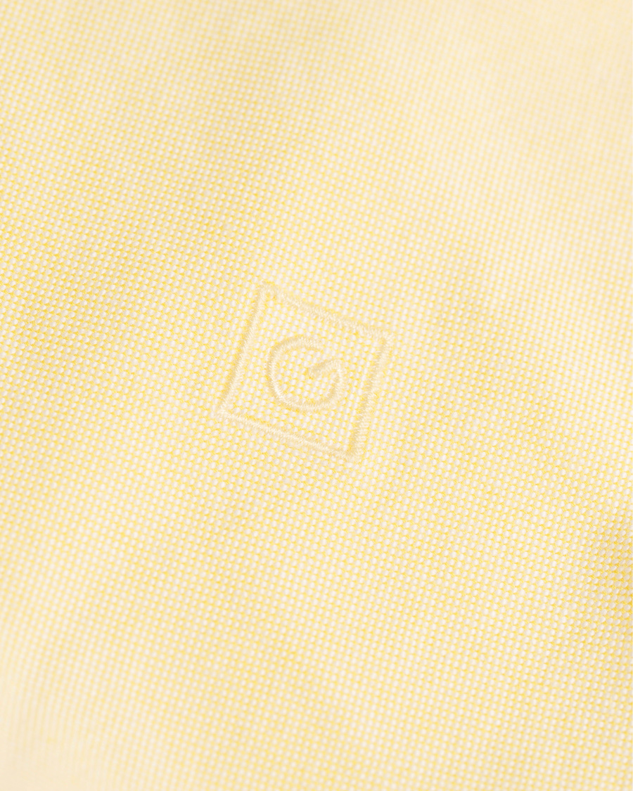 Herr | Skjortor | GANT Diamond G | The Perfect Oxford Fitted Body Shirt Soft Yellow
