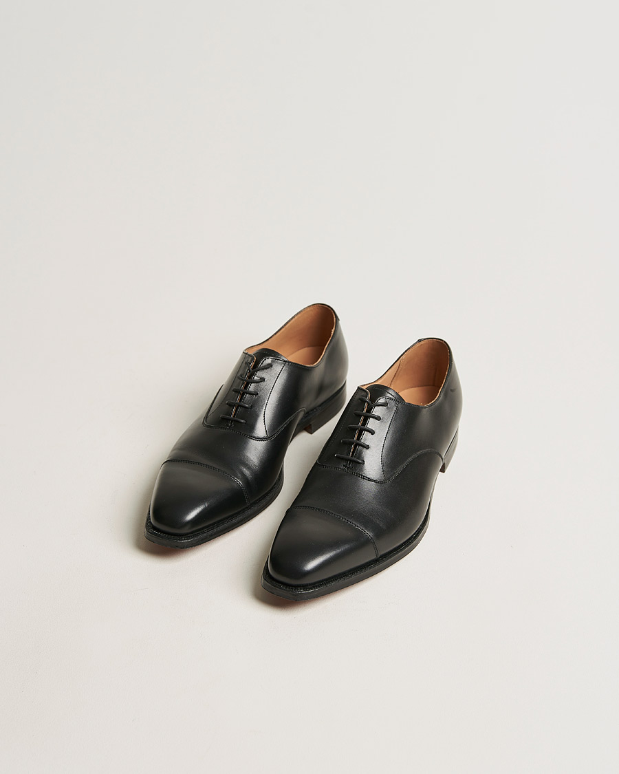 Herr | Mörk kostym | Crockett & Jones | Hallam Oxford Black Calf