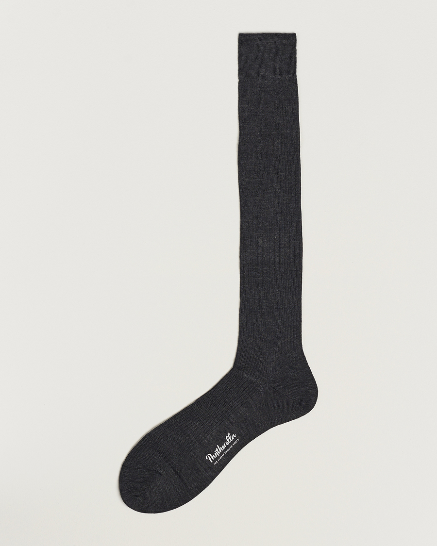 Herr | Underkläder | Pantherella | Naish Long Merino/Nylon Sock Charcoal