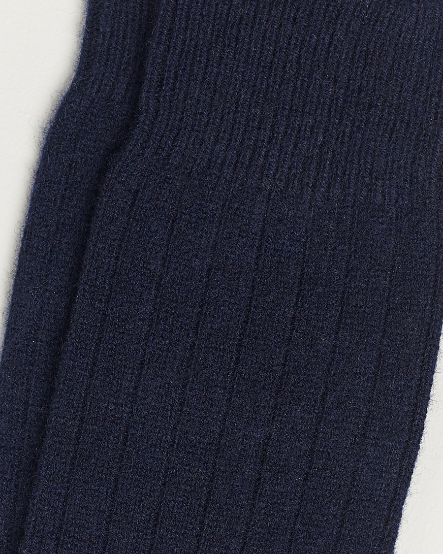 Herr | Avdelningar | Pantherella | Waddington Cashmere Sock Navy