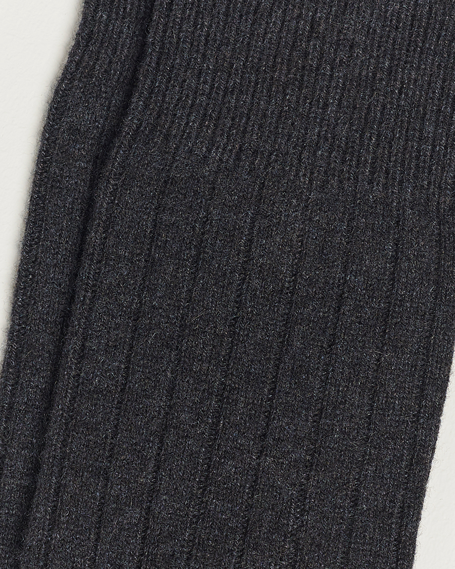 Herr | Vanliga strumpor | Pantherella | Waddington Cashmere Sock Charcoal