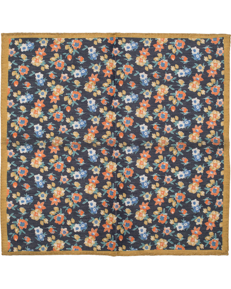 Herr | Oscar Jacobson Printed Flower Linen/Silk Pocket Square Blue | Oscar Jacobson | Printed Flower Linen/Silk Pocket Square Blue