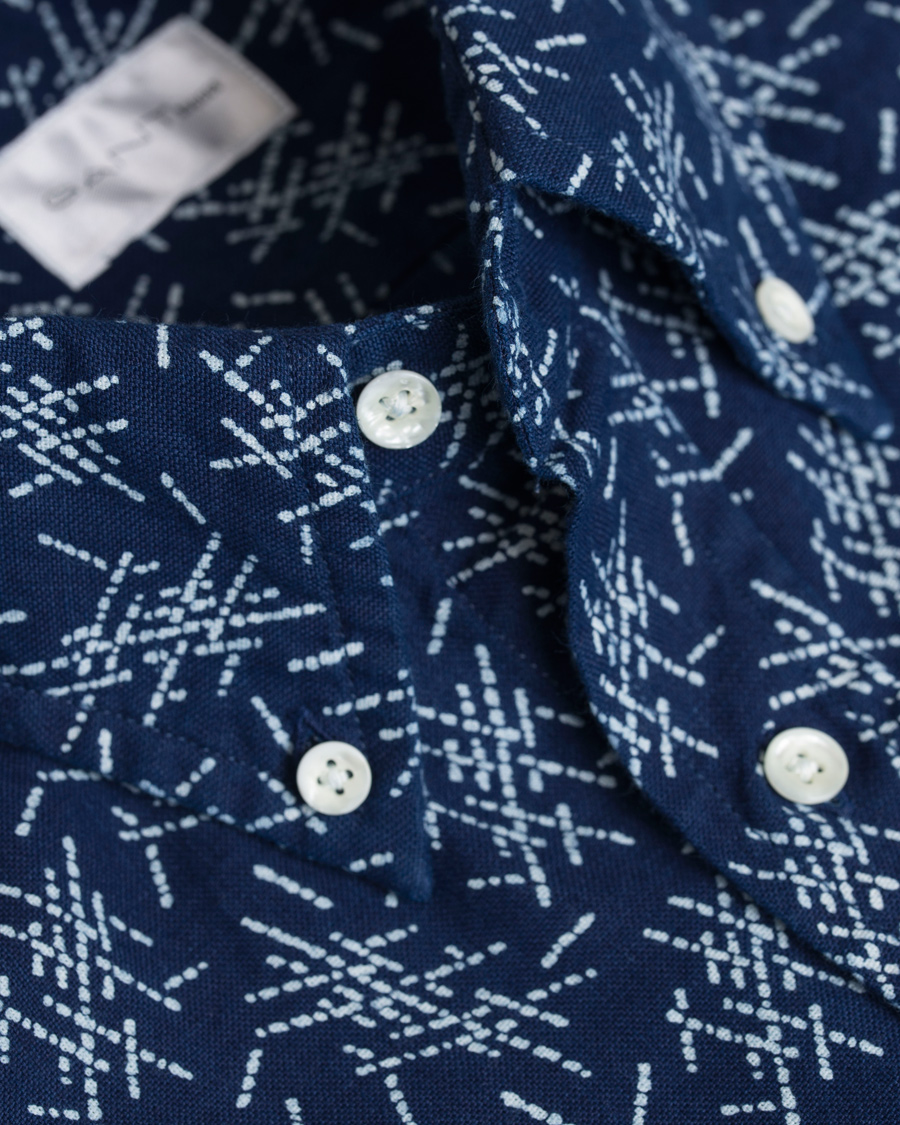 Herr | Skjortor | GANT Rugger | Oxford Mikado Hugger Fit Shirt Dark Indigo