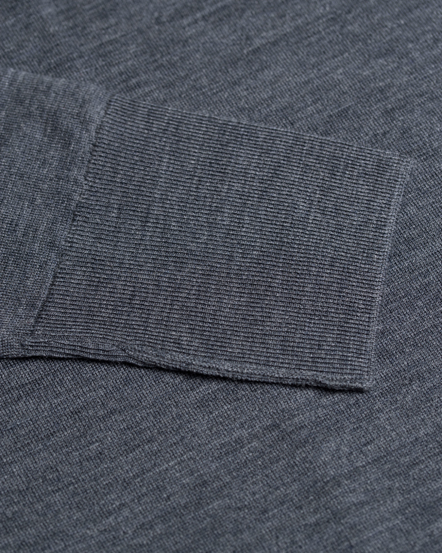 Herr | Tröjor | John Smedley | Marcus Easy Fit Fine Merino C-Neck Pullover Charcoal