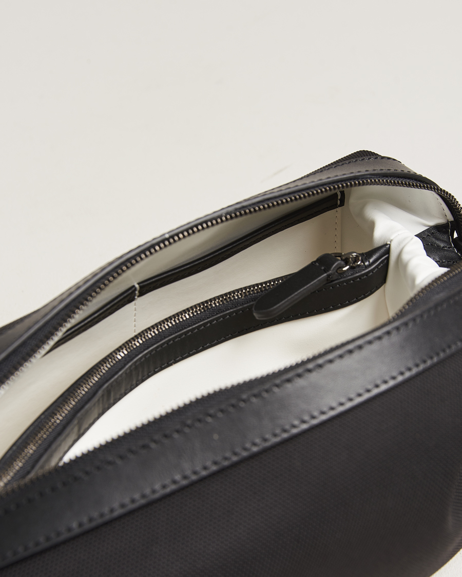 Herr | Väskor | Mismo | M/S Nylon Washbag Black/Black