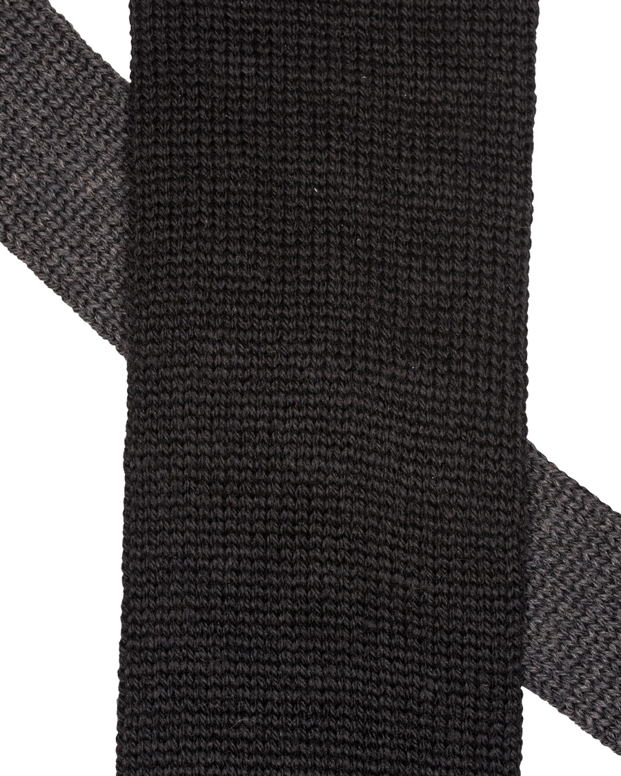 Herr | Oscar Jacobson Cable Knitted 7 cm Tie Black/Grey | Oscar Jacobson | Cable Knitted 7 cm Tie Black/Grey