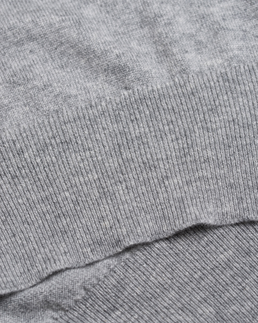 Herr | Tröjor | Johnstons of Elgin | Cashmere Crew Neck Light Grey