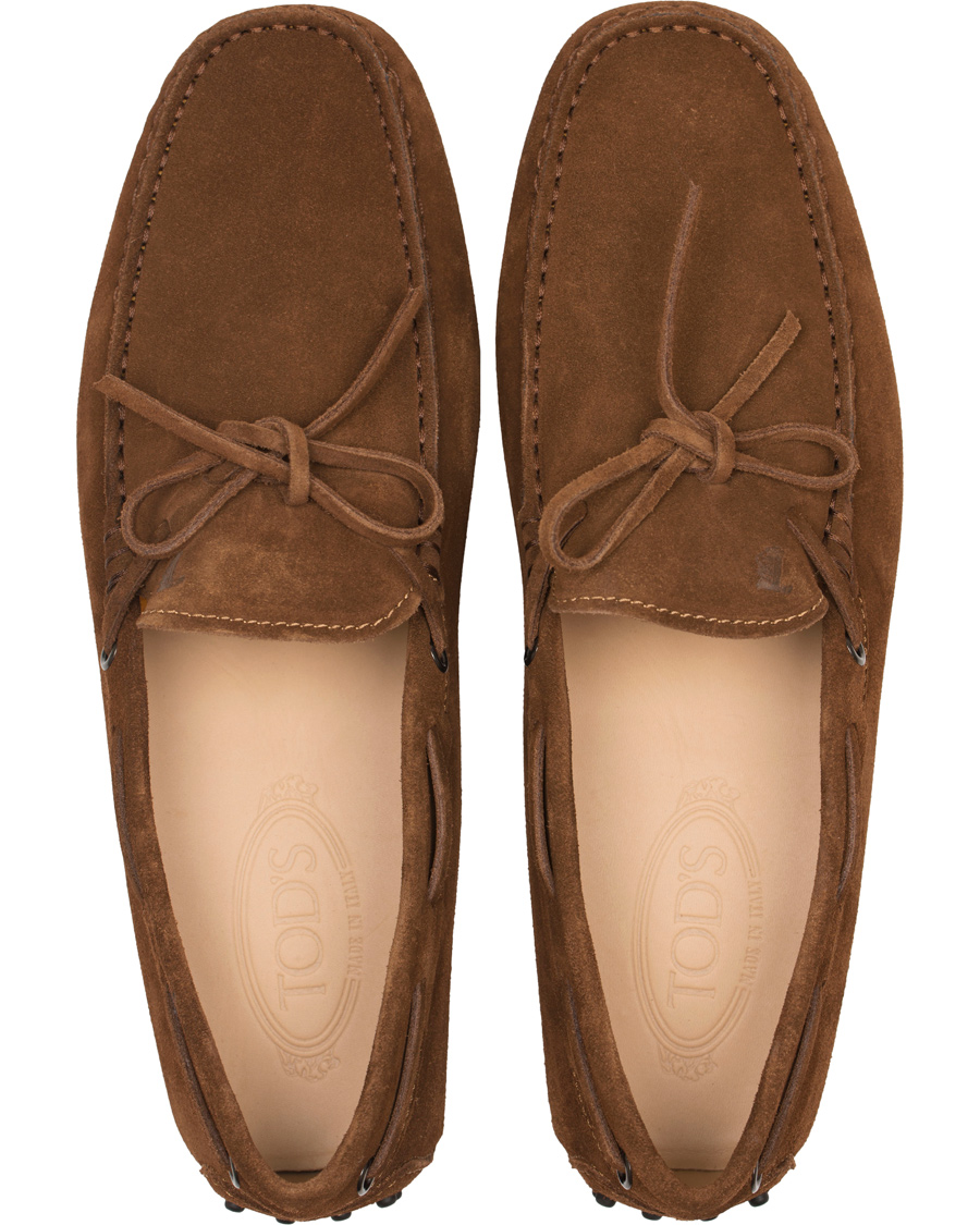 Herr | Tod's Laccetto Gommino Carshoe Light Brown Suede | Tod's | Laccetto Gommino Carshoe Light Brown Suede