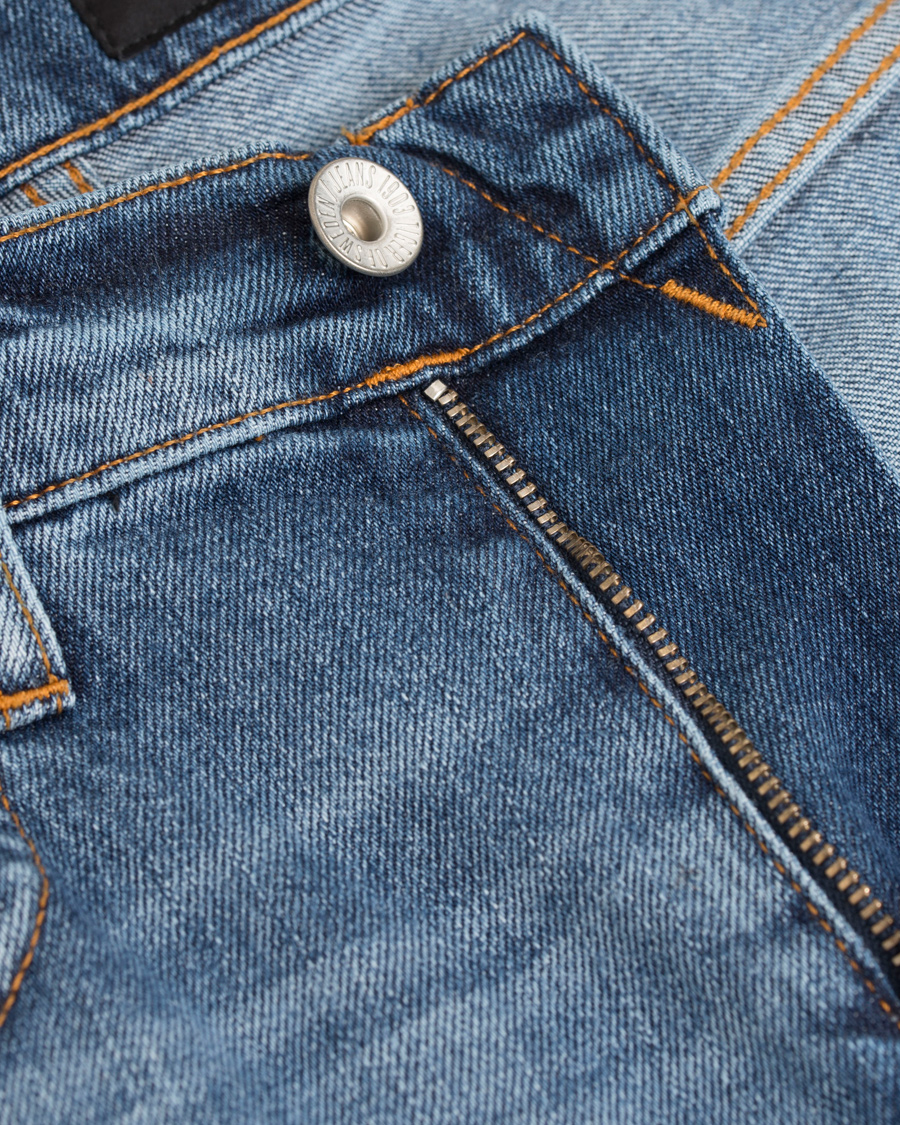 Herr | Jeans | Tiger of Sweden Jeans | Iggy Stomp Jeans Light Washed Blue