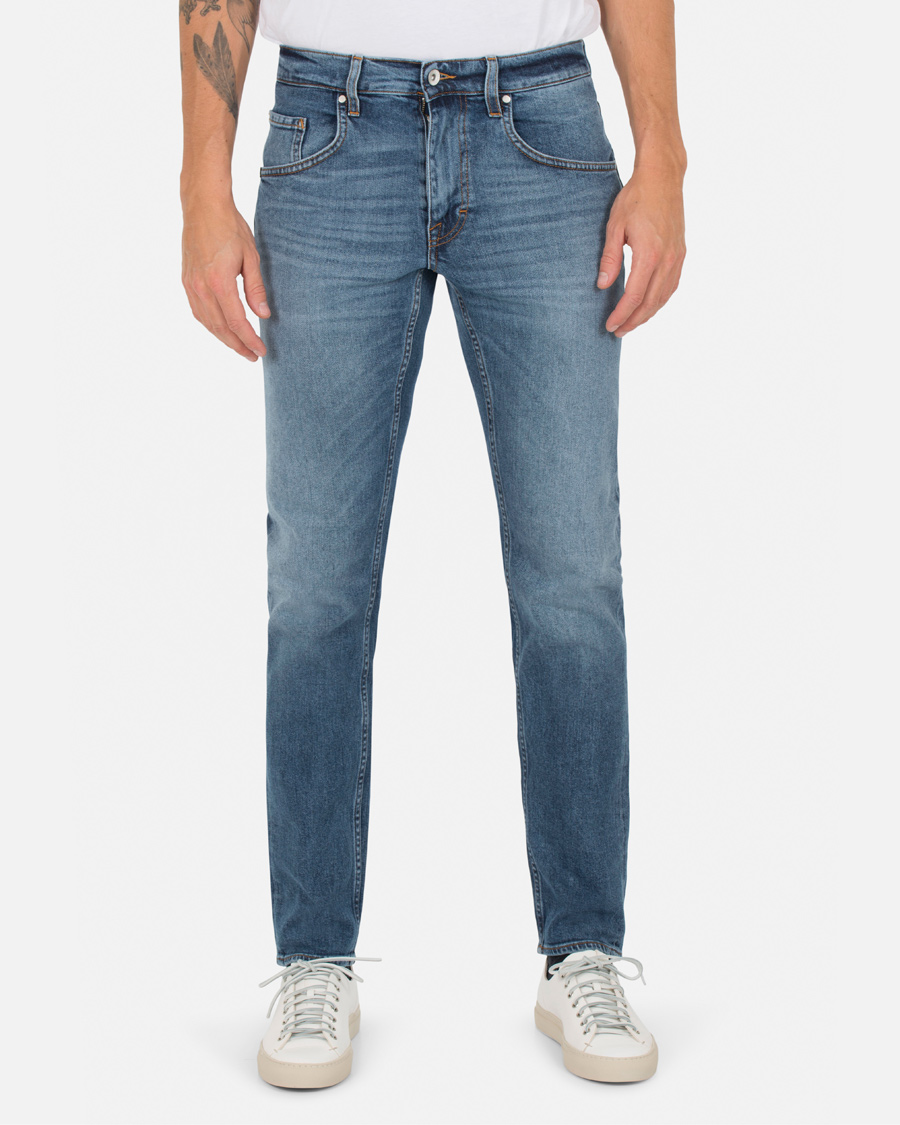 Herr | Jeans | Tiger of Sweden Jeans | Iggy Stomp Jeans Light Washed Blue