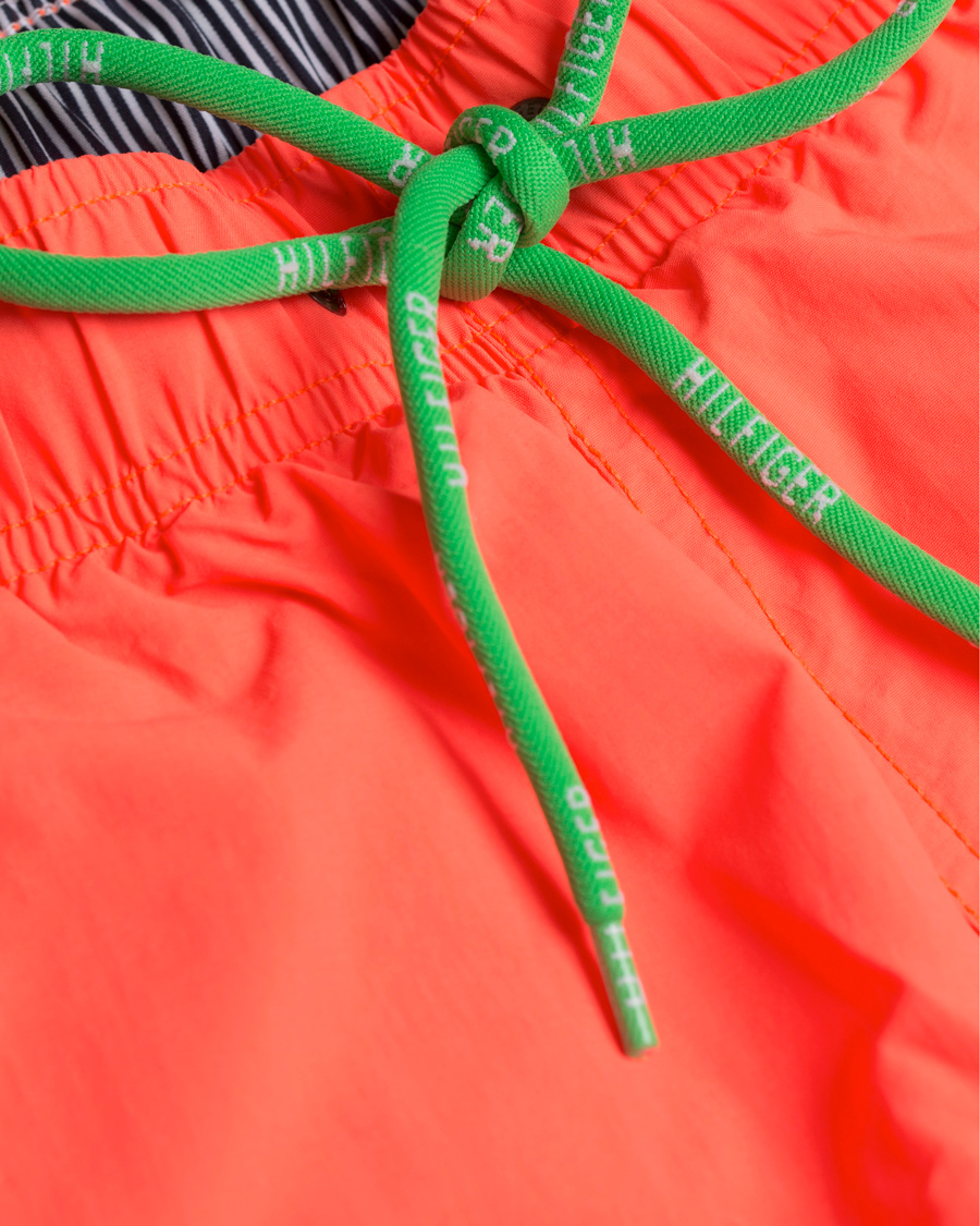 Herr | Badbyxor | Tommy Hilfiger | Solid Swim Trunk Neon Orange