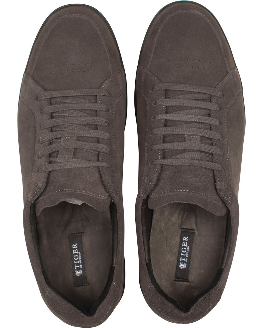 Herr | Tiger of Sweden Arne Suede Sneakers Charcoal | Tiger of Sweden | Arne Suede Sneakers Charcoal