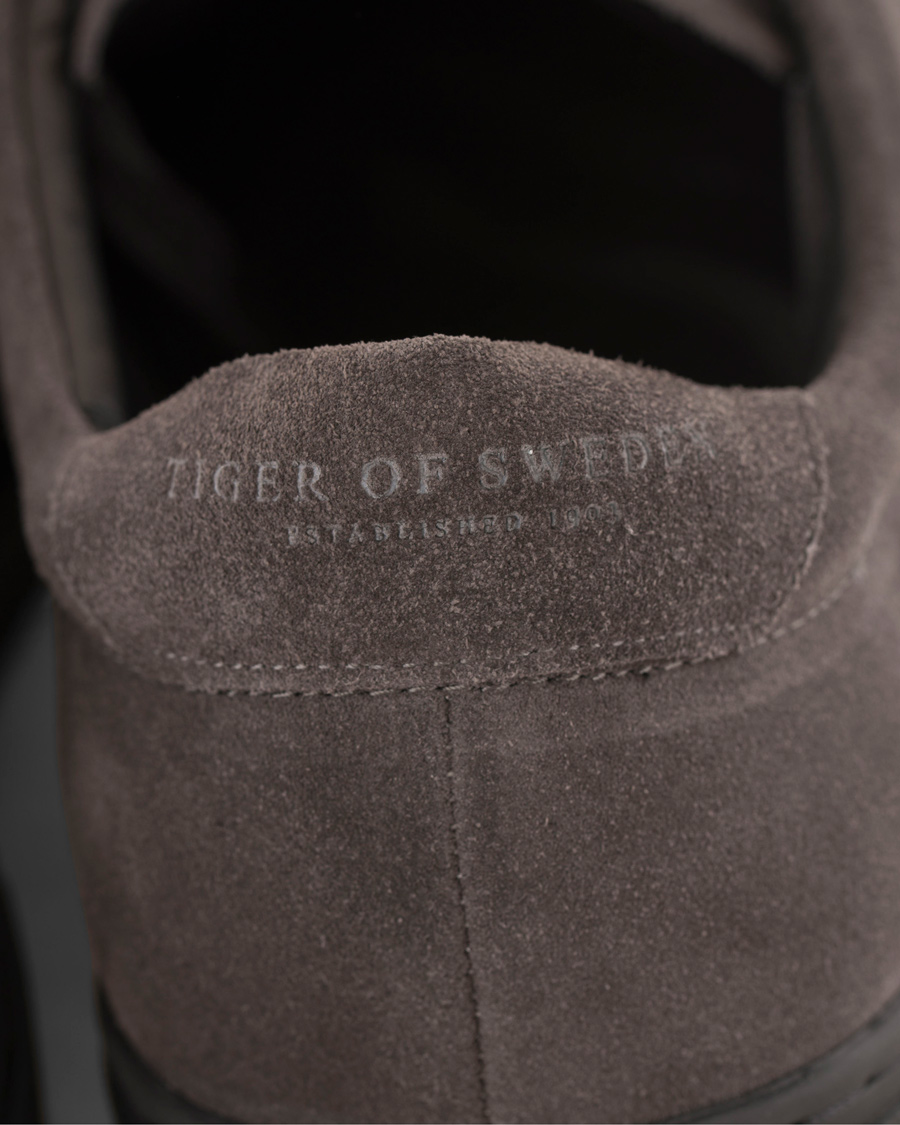 Herr | Tiger of Sweden Arne Suede Sneakers Charcoal | Tiger of Sweden | Arne Suede Sneakers Charcoal