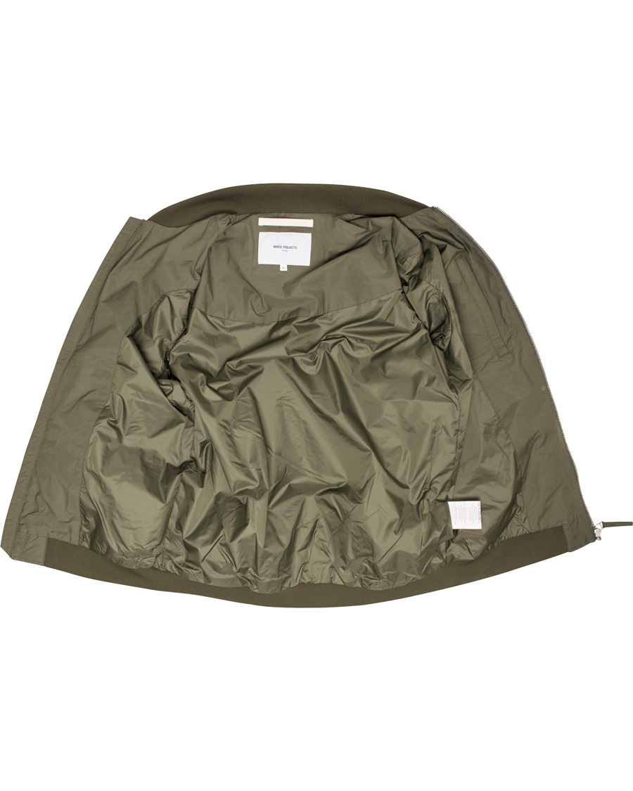 Herr | Jackor | Norse Projects | Ryan Crips Cotton Bomber Dried Olive