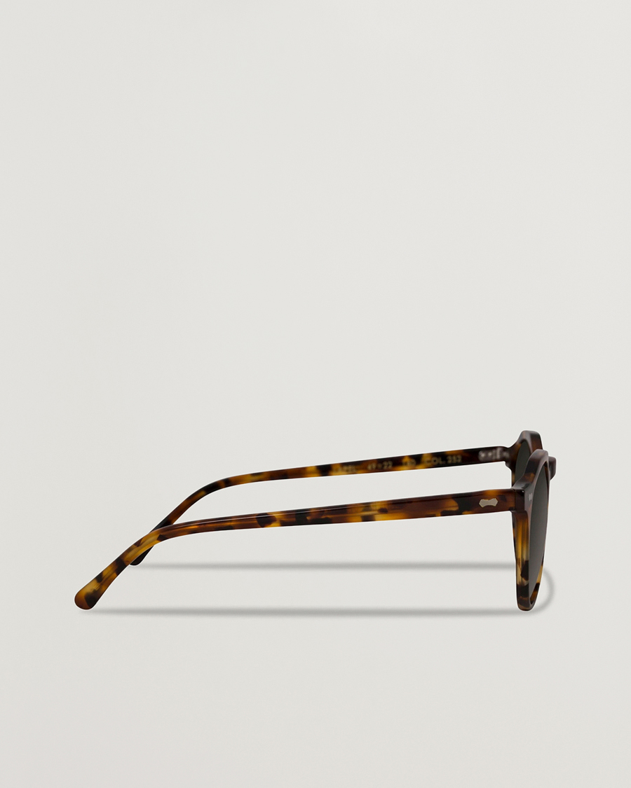Herr | Solglasögon | TBD Eyewear | Lapel Sunglasses Amber Tortoise