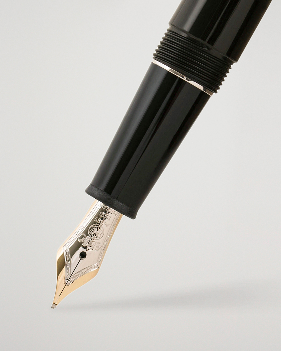 Herr | Pennor | Montblanc | 145 Classique Meisterstück F Fountain Pen Platinum Line