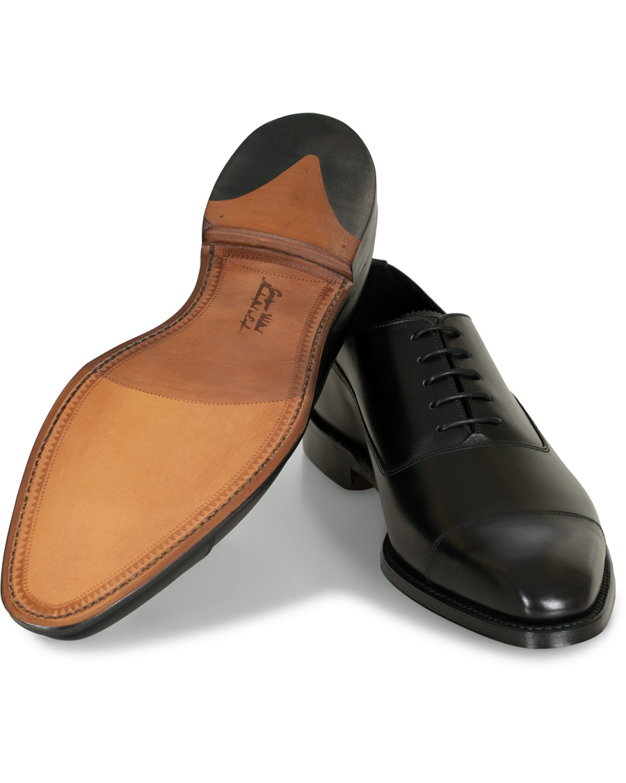Herr | Loake 1880 Legacy Laxford Balmorla Toe Cap Oxford Black Calf | Loake 1880 Legacy | Laxford Balmorla Toe Cap Oxford Black Calf