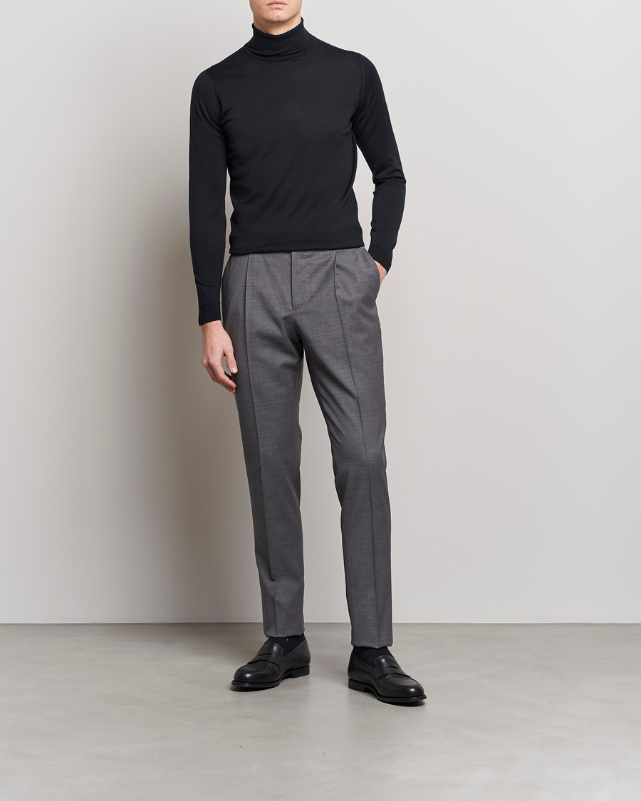 Herr | Tröjor | John Smedley | Cherwell Extra Fine Merino Rollneck Black