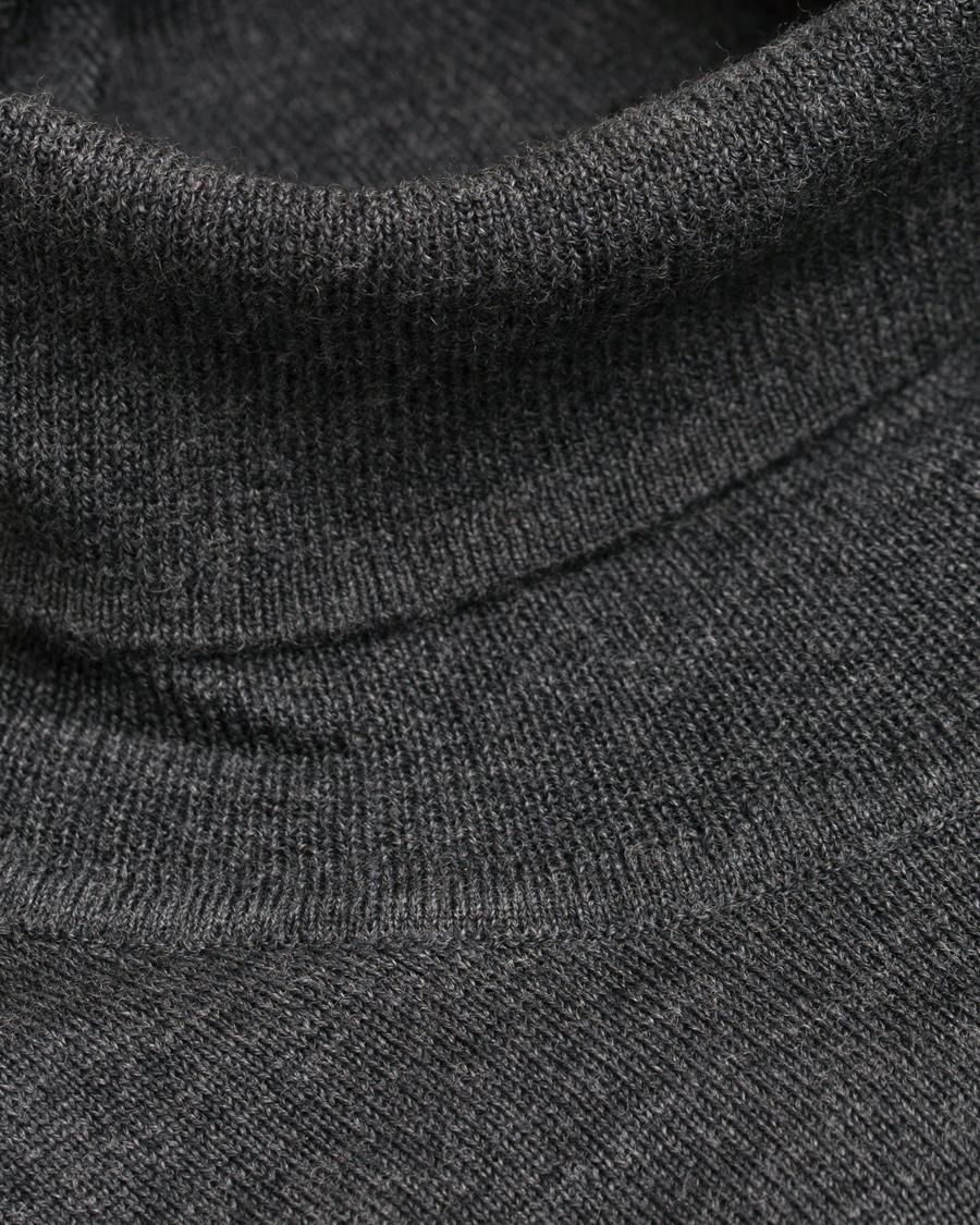 Herr | Tröjor | Tiger of Sweden | Visavi Extra Fine Merino Polo Dark Grey