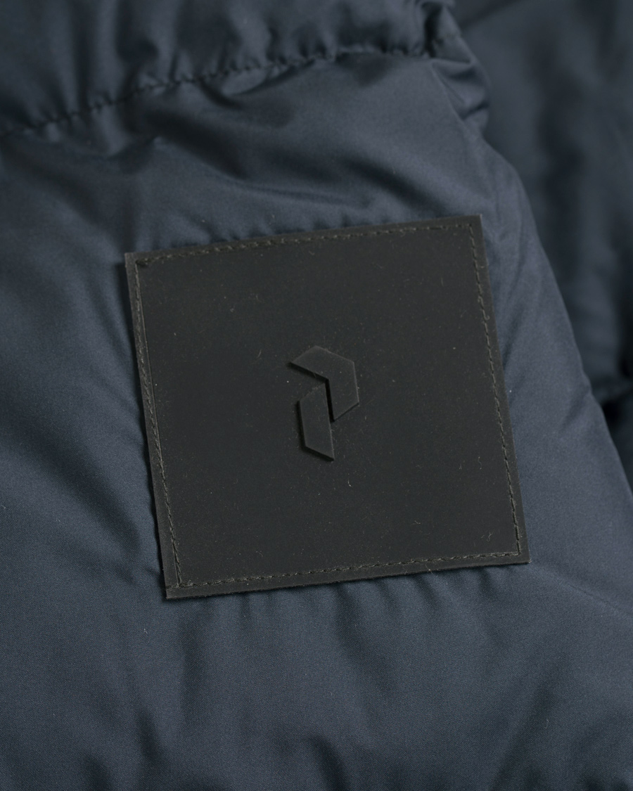 Peak Performance Division Down Jacket Navy Herr Care of Carl