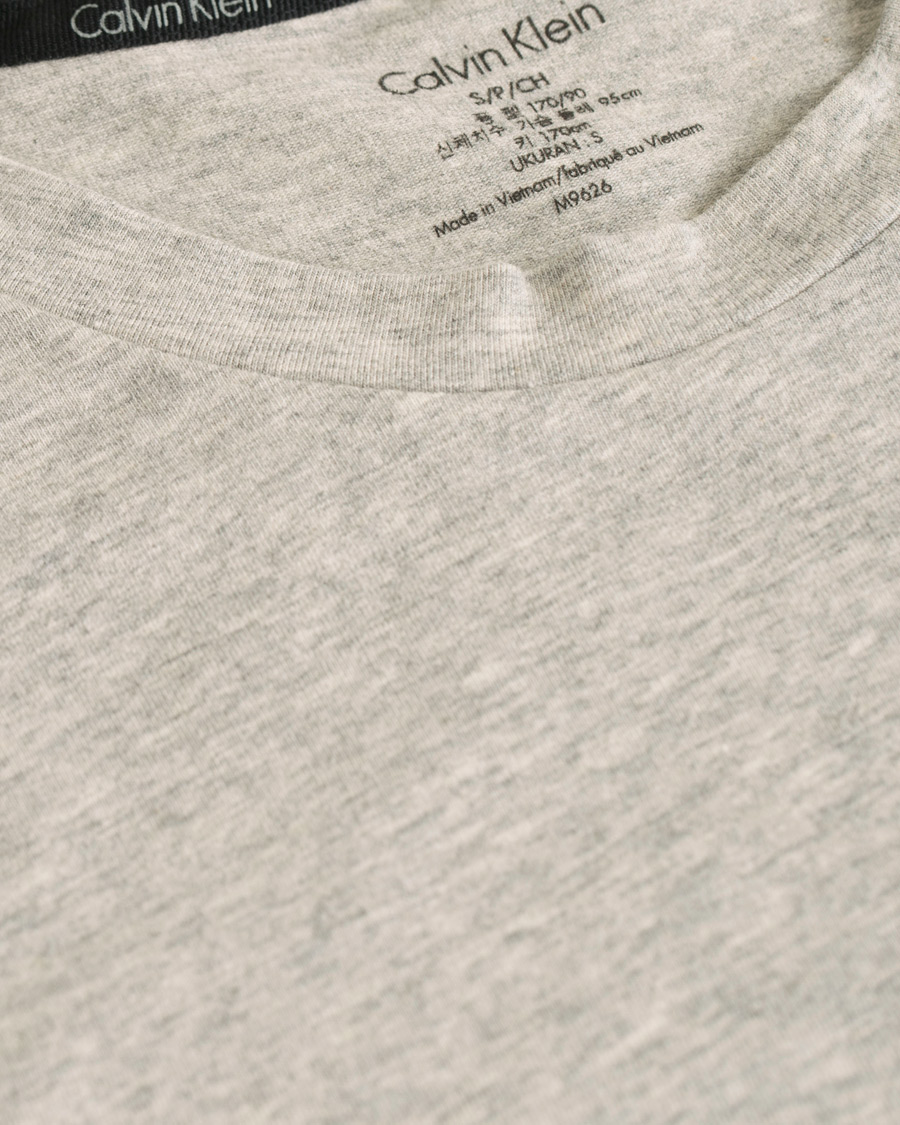 Herr | T-Shirts | Calvin Klein | Jeans Logo Long Sleeve Crew Neck Tee Grey
