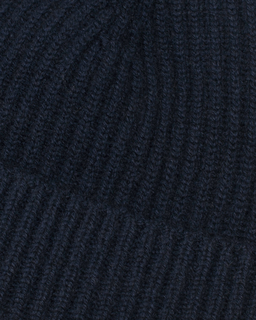 Herr | Johnstons of Elgin Cashmere Beanie Navy | Johnstons of Elgin | Cashmere Beanie Navy