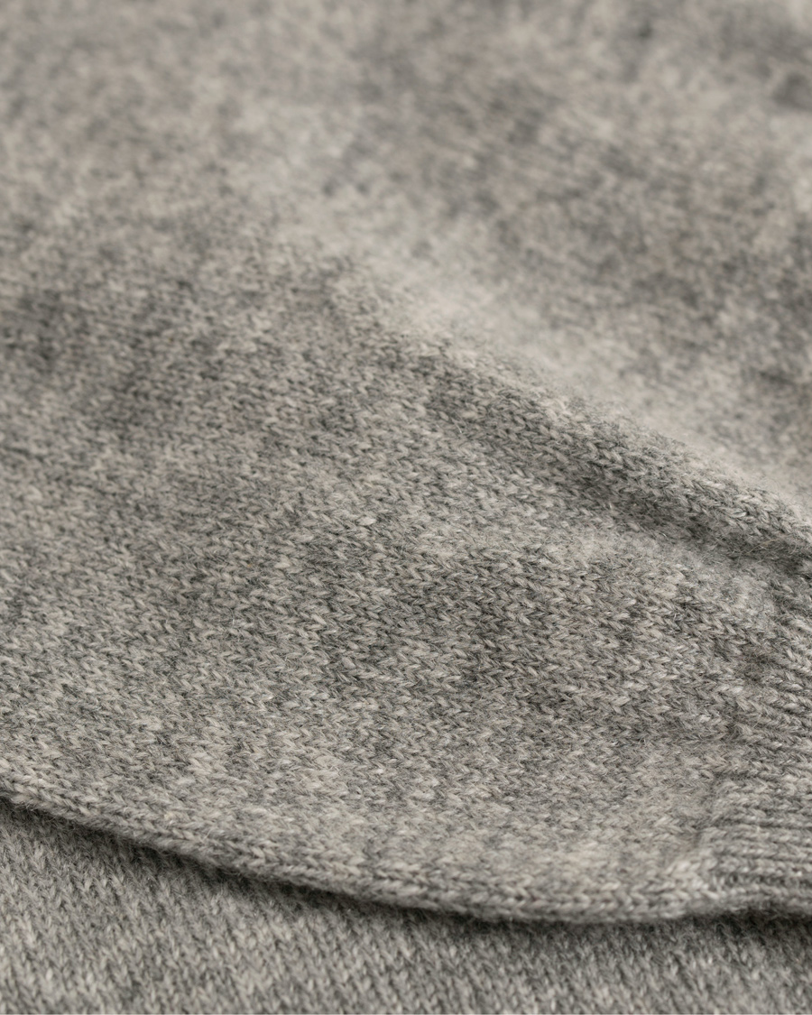 Herr | Tröjor | Johnstons of Elgin | Cashmere Crew Neck Light Grey