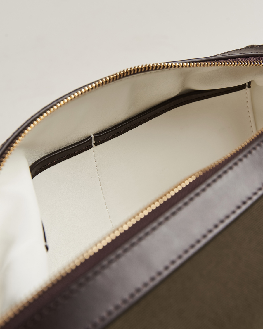 Herr | Väskor | Mismo | M/S Nylon Washbag Army/Dark Brown