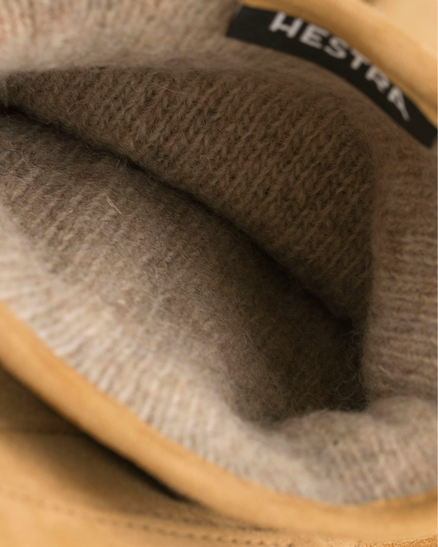 Herr | Hestra Robert Lambsuede Wool Lined Buckle Glove Camel | Hestra | Robert Lambsuede Wool Lined Buckle Glove Camel