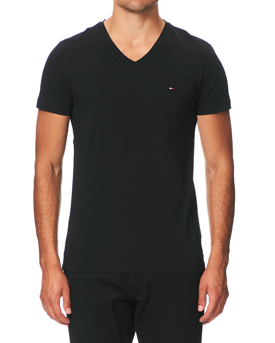 Herr | T-Shirts | Tommy Hilfiger | Slim Fit Stretch V-Neck Tee Flag Black