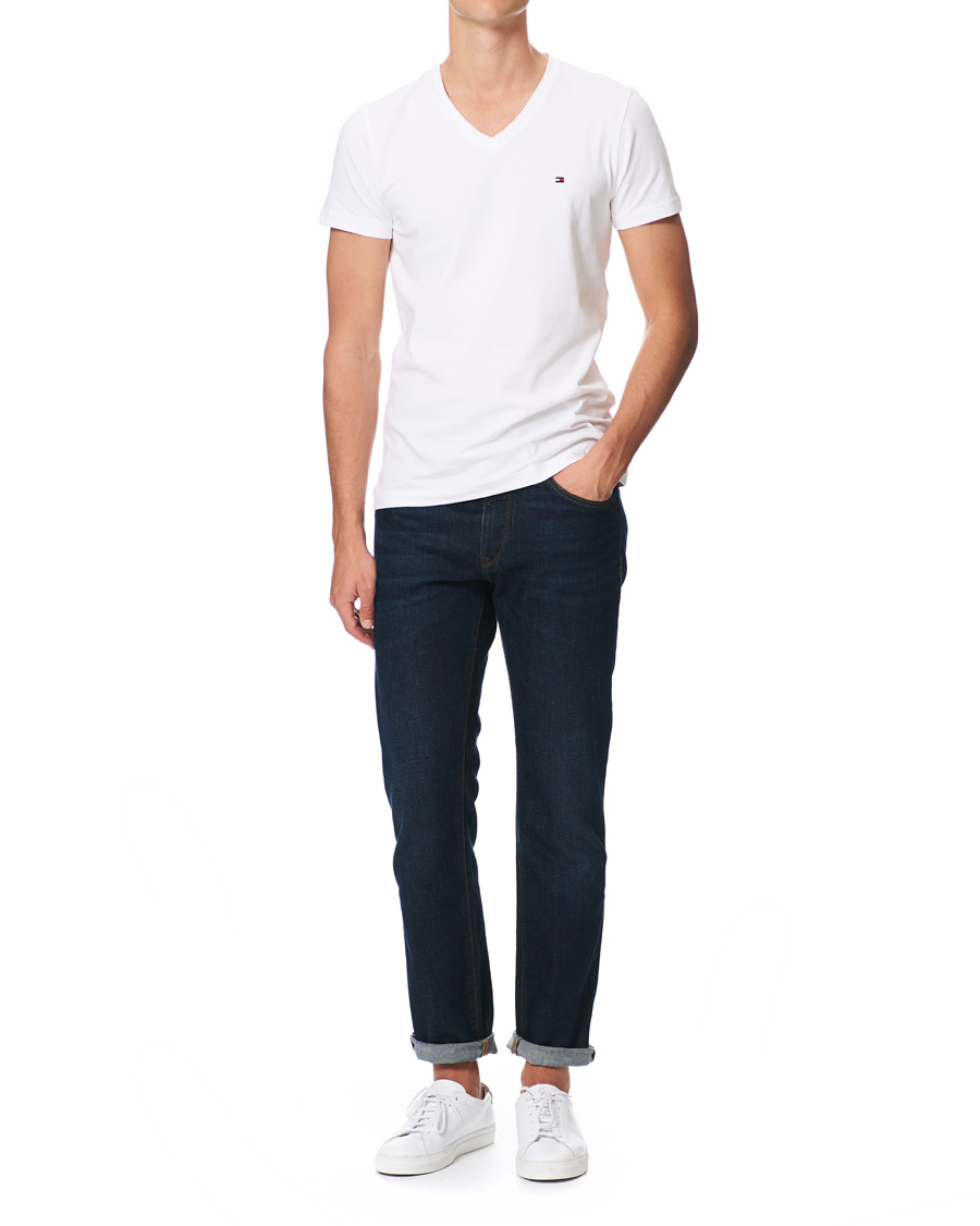 Herr | T-Shirts | Tommy Hilfiger | Slim Fit Stretch V-Neck Tee Bright White