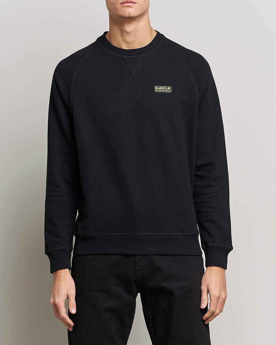 Herr | Best of British | Barbour International | Essential Crew Neck Sweat Black