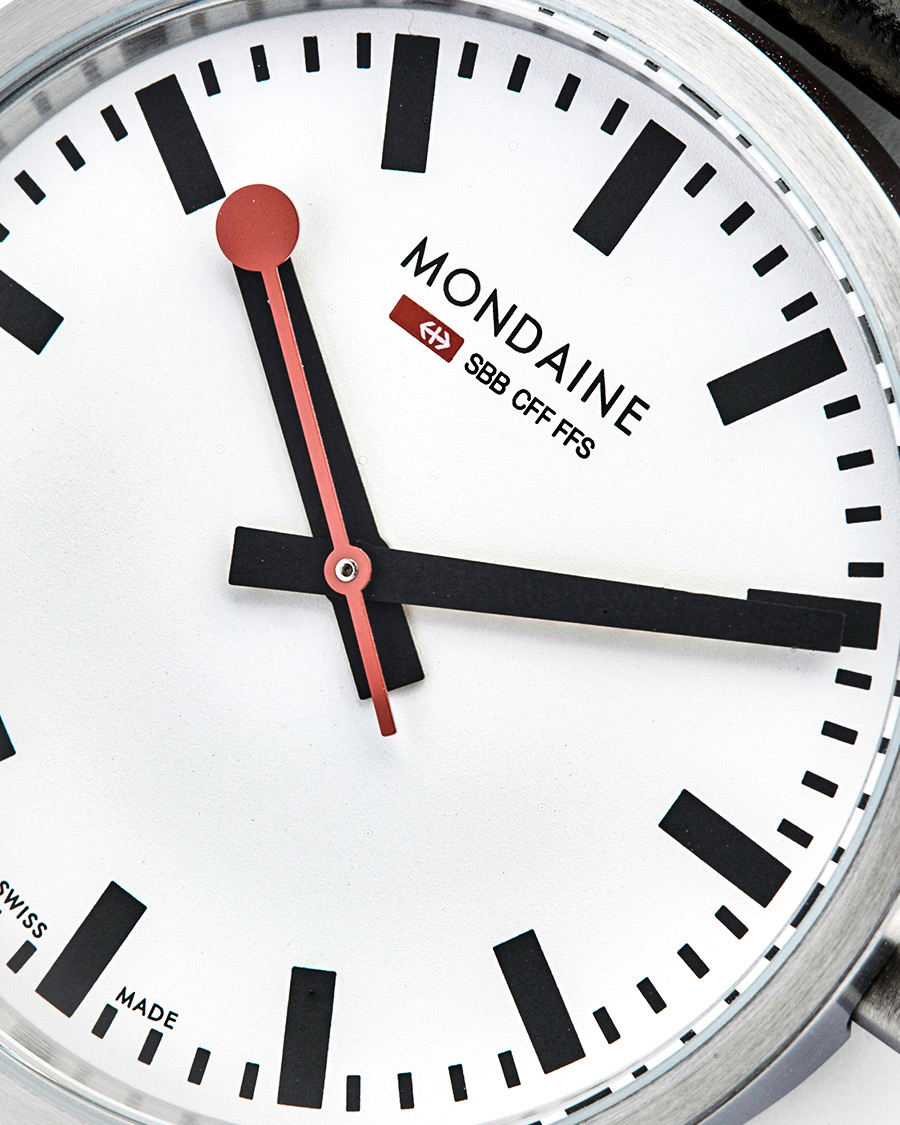 Herr | Mondaine New Classic Brushed Black 36mm | Mondaine | New Classic Brushed Black 36mm