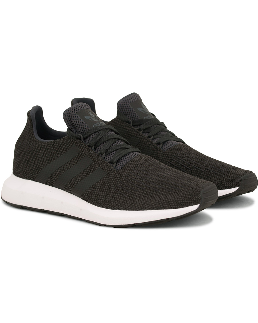 Herr | adidas Originals Swift Running Sneaker Black | adidas Originals | Swift Running Sneaker Black