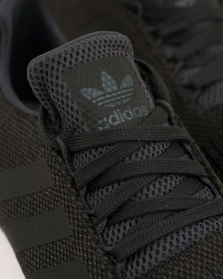 Herr | adidas Originals Swift Running Sneaker Black | adidas Originals | Swift Running Sneaker Black