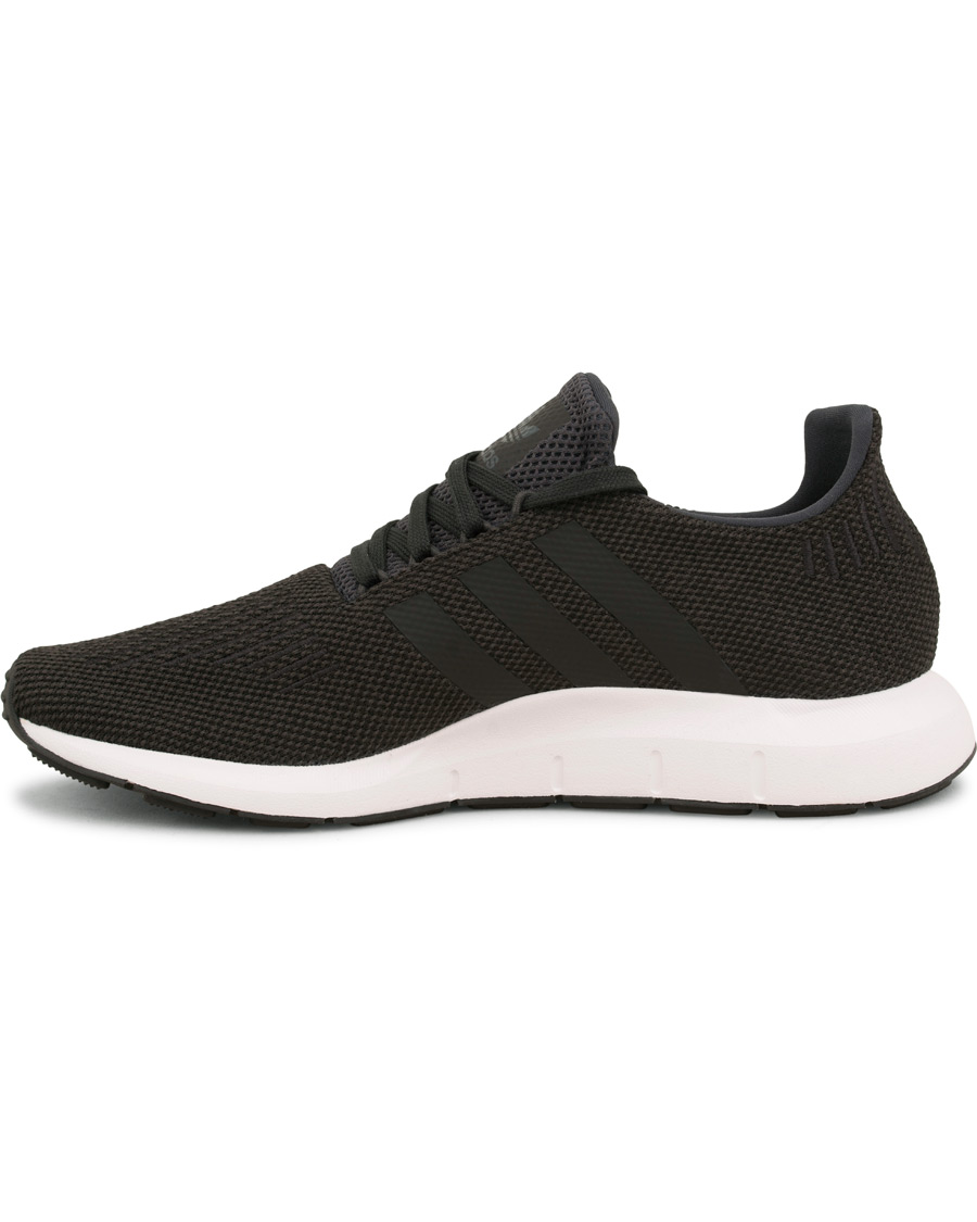 Herr | adidas Originals Swift Running Sneaker Black | adidas Originals | Swift Running Sneaker Black