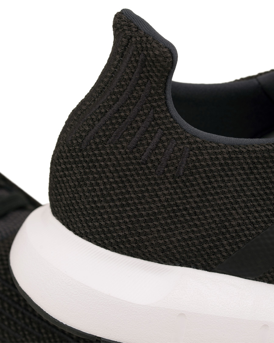 Herr | adidas Originals Swift Running Sneaker Black | adidas Originals | Swift Running Sneaker Black