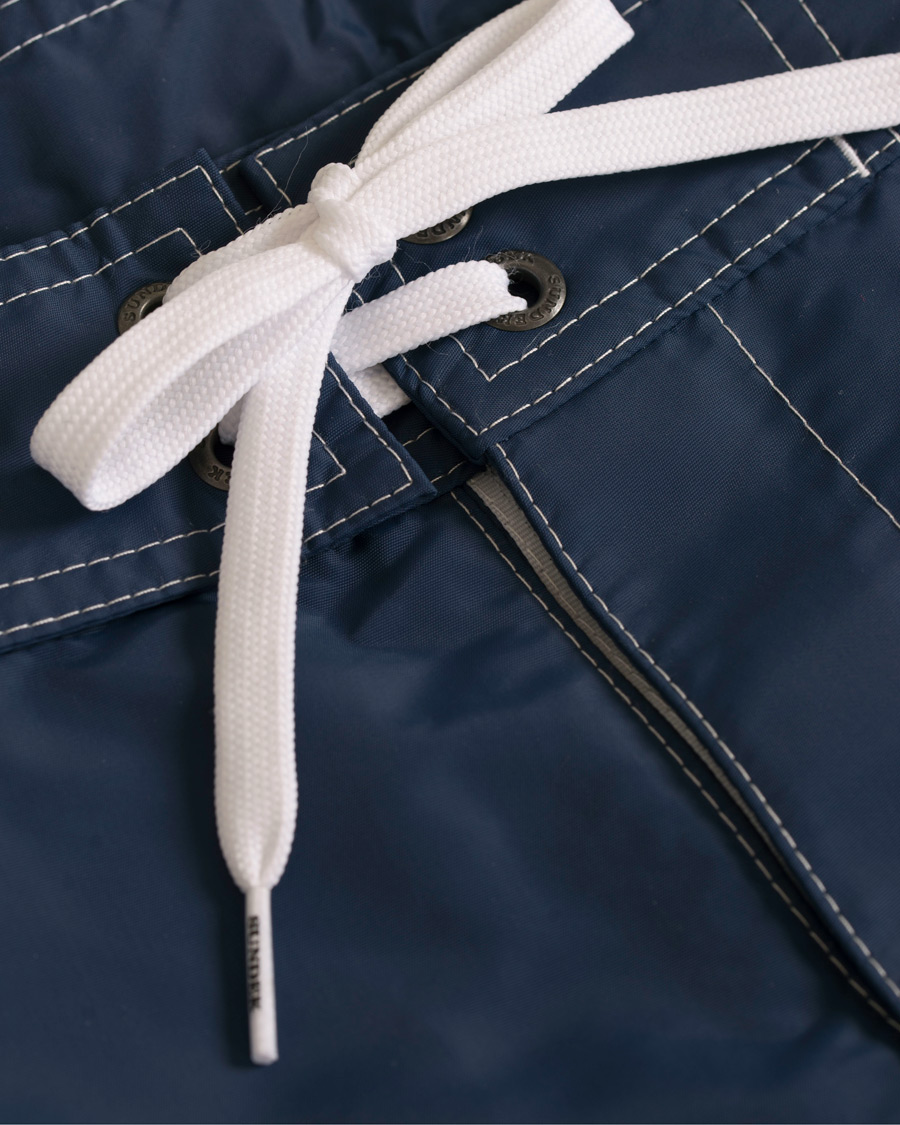 Herr | Badbyxor | Sundek | Rainbow Mid Length Swim Shorts Navy W28