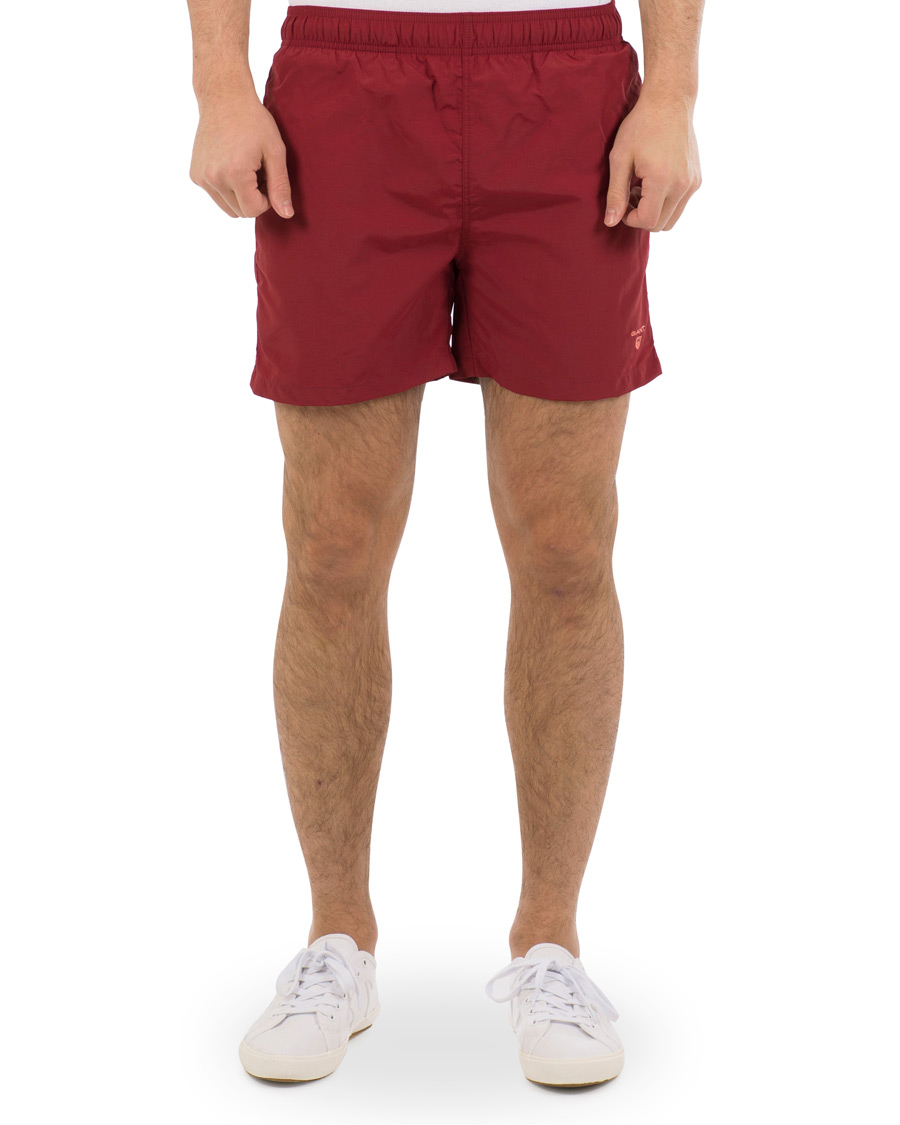 Herr | Badbyxor | GANT | Classic Swim Shorts Basic Mahogny Red